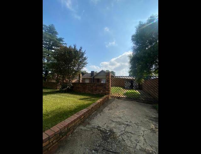 7 BEDROOM HOUSE FOR SALE IN SELCOURT